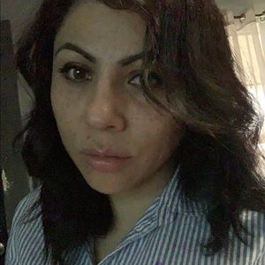 Meet your Posher, Dolores